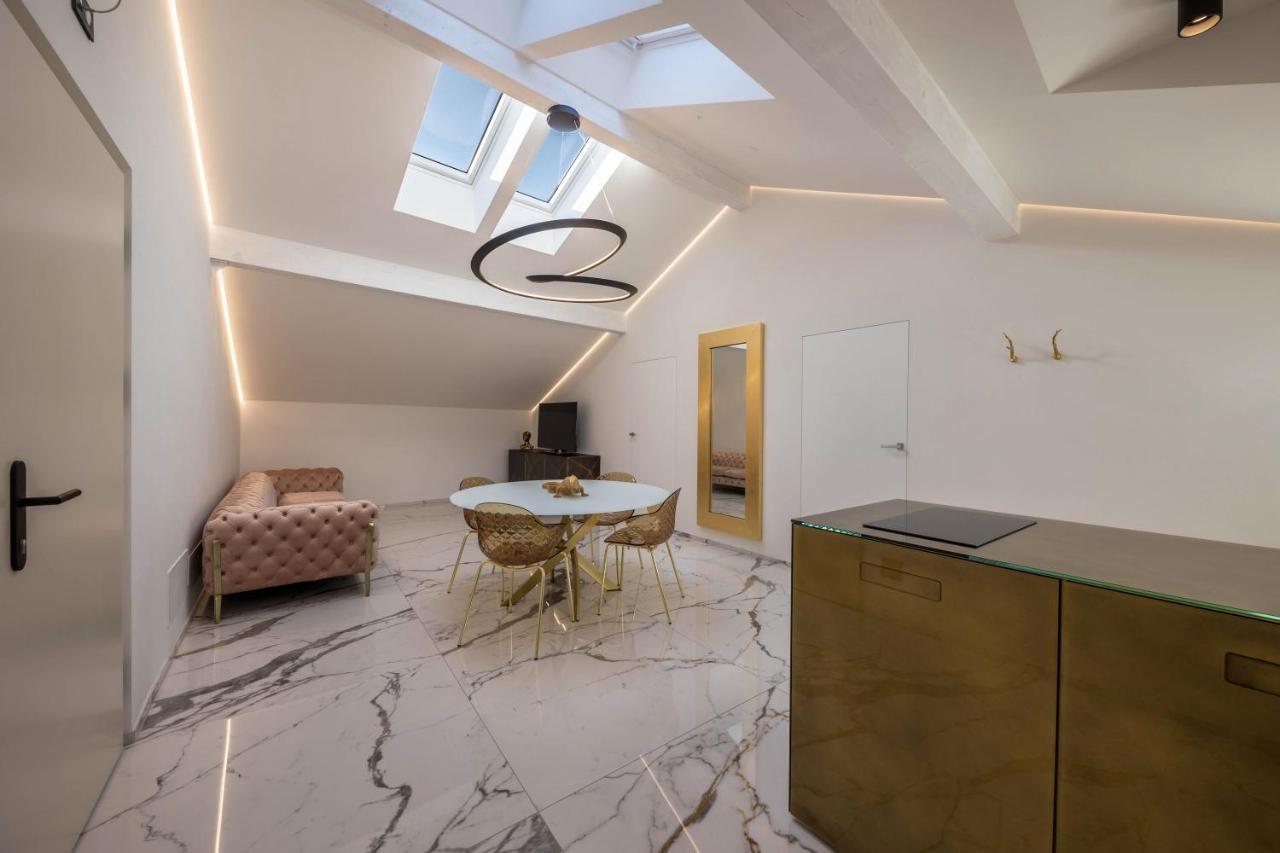 App 301 Palazzo Cavour Lejlighed Bolzano Eksteriør billede